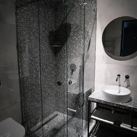 Vip Avtim Motel Oezjhorod