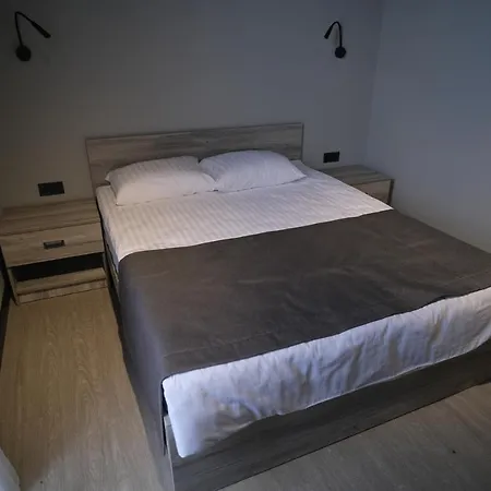 Motell Vip Avtim Uzjhorod